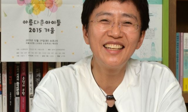 [한국일보] 인간적 신뢰 쌓으면 연극은 훌륭한 내면 치료제